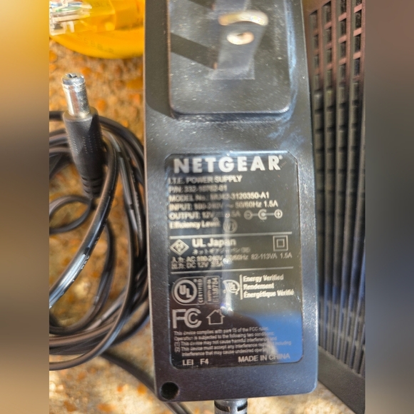 NETGEAR Nighthawk AC1900 Smart WiFi Router Internet R7000 - Picture 4 of 13